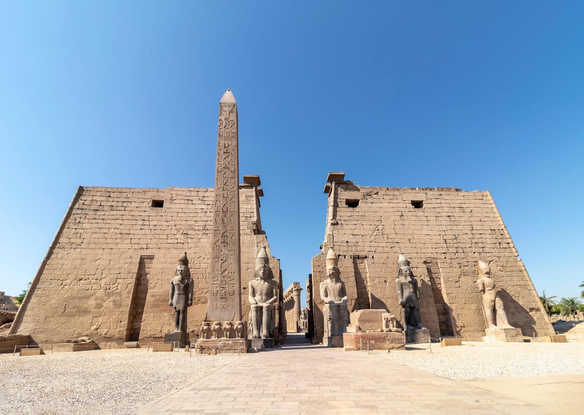 Moevenpick Royal Lily Nile Cruise, Every Monday Four Nights From Luxor, Every Friday Three Nights From Aswan - Including Excursions & Sightseeing Eksteriør billede