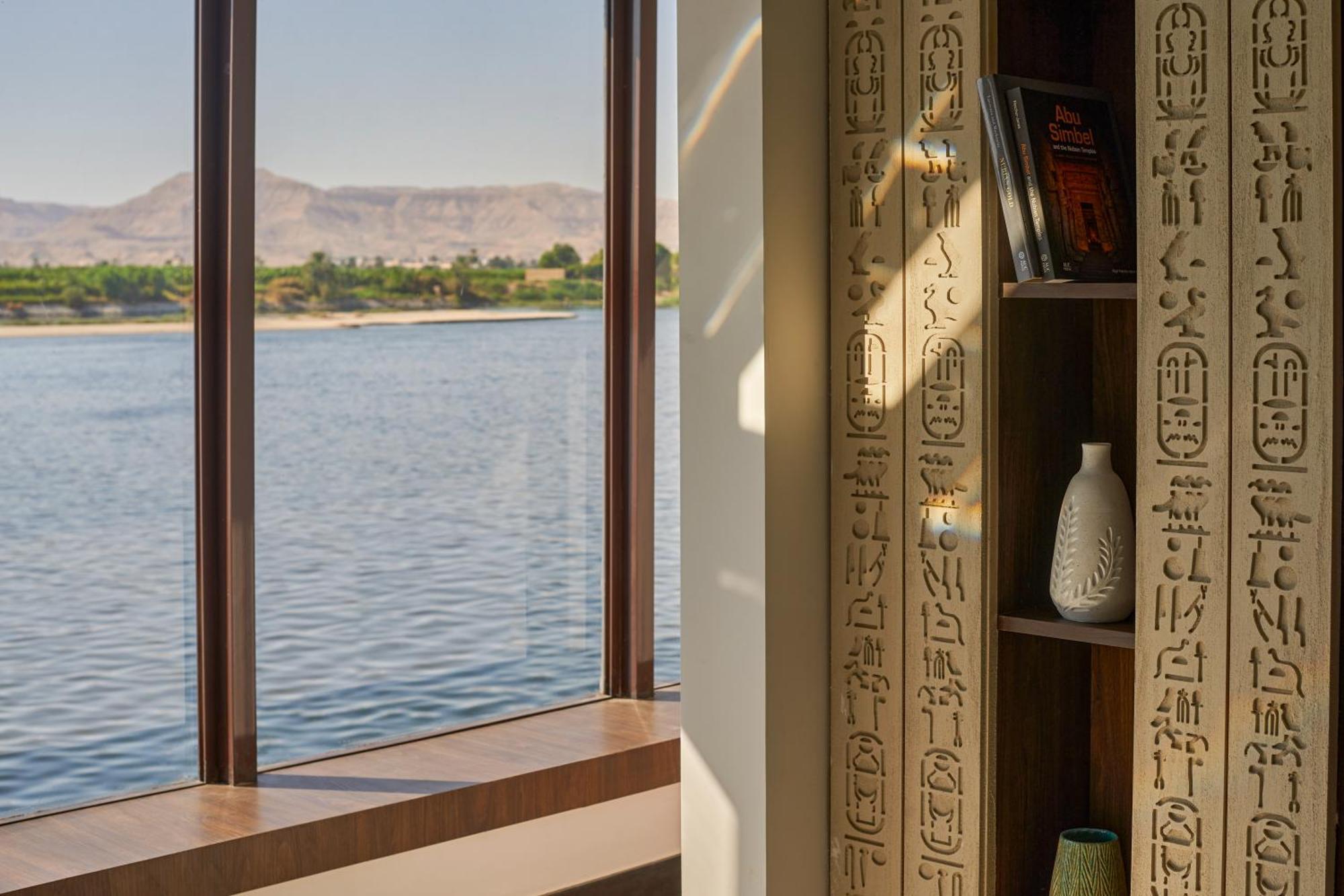 Moevenpick Royal Lily Nile Cruise, Every Monday Four Nights From Luxor, Every Friday Three Nights From Aswan - Including Excursions & Sightseeing Eksteriør billede