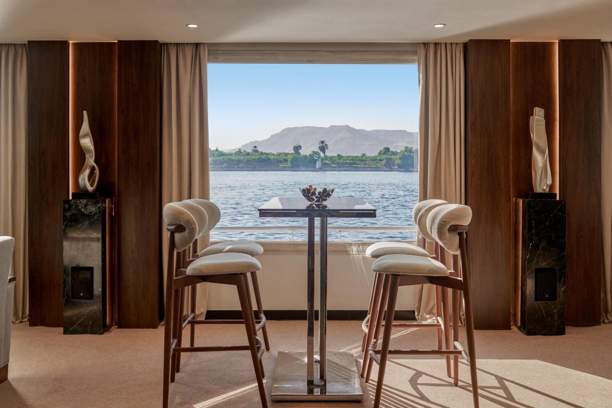 Moevenpick Royal Lily Nile Cruise, Every Monday Four Nights From Luxor, Every Friday Three Nights From Aswan - Including Excursions & Sightseeing Eksteriør billede